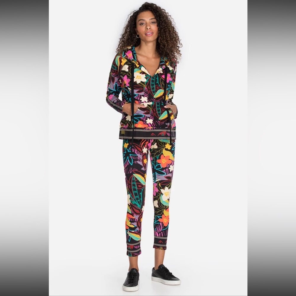 Johnny Was Wild Pullover in Black Multi Size Small.
